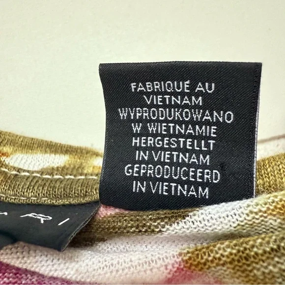 Tahari Multicolor Leaf Print Blouse - Picture 3 of 7